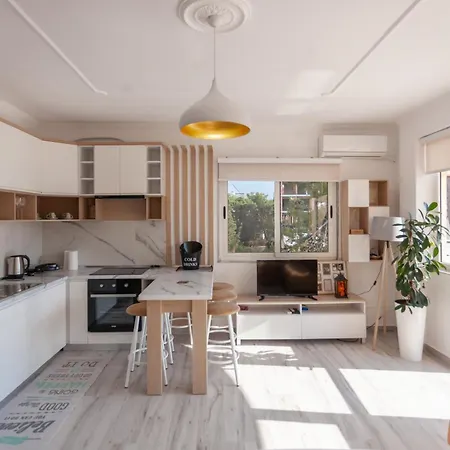 Apartment The Rooftop By Ps Golem (Tirana)